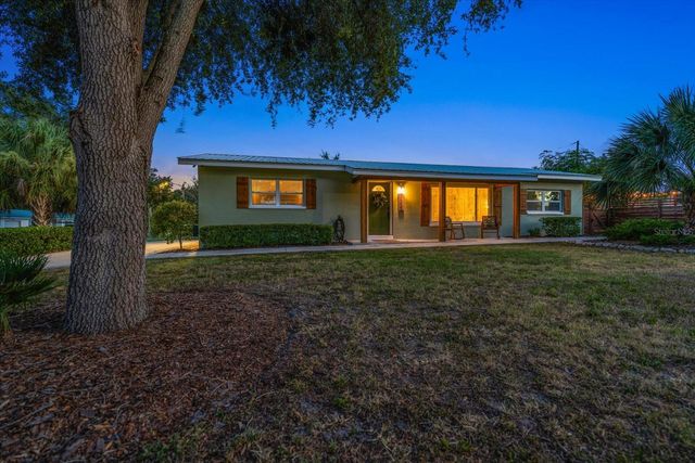 1333 BAYVIEW DRIVE, Clearwater, FL 33756