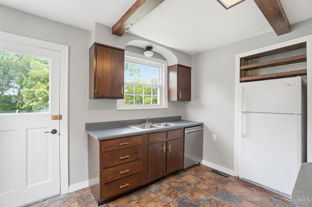 3904 Oleary Avenue, Cincinnati, OH 45236