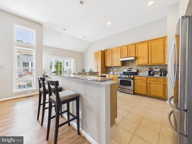 13507 JEB STUART SQ, Centreville, VA 20120