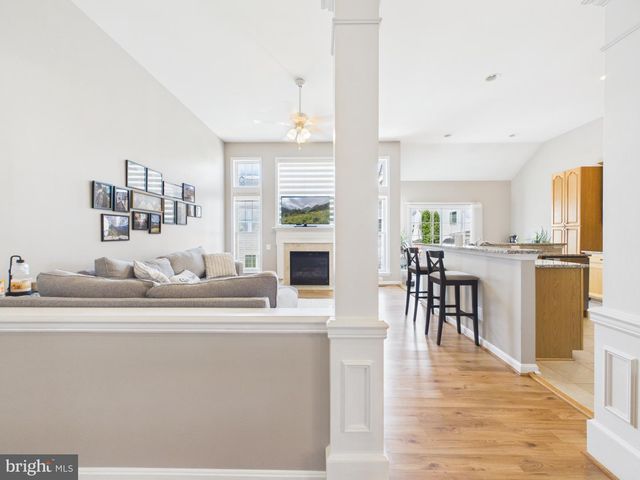 13507 JEB STUART SQ, Centreville, VA 20120
