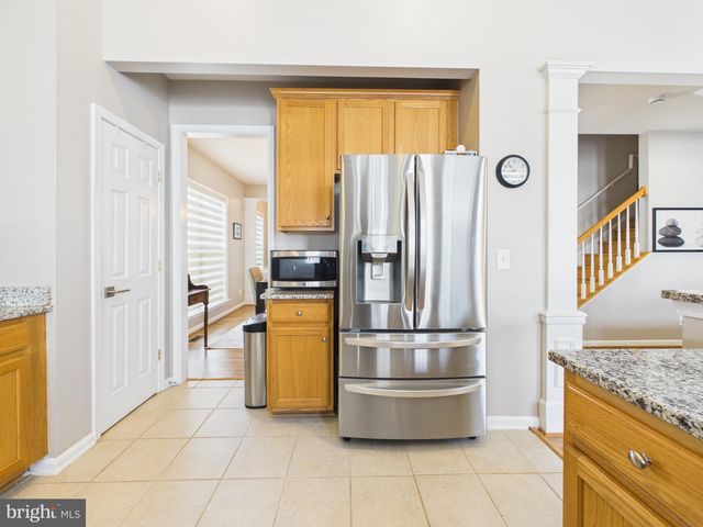 13507 JEB STUART SQ, Centreville, VA 20120