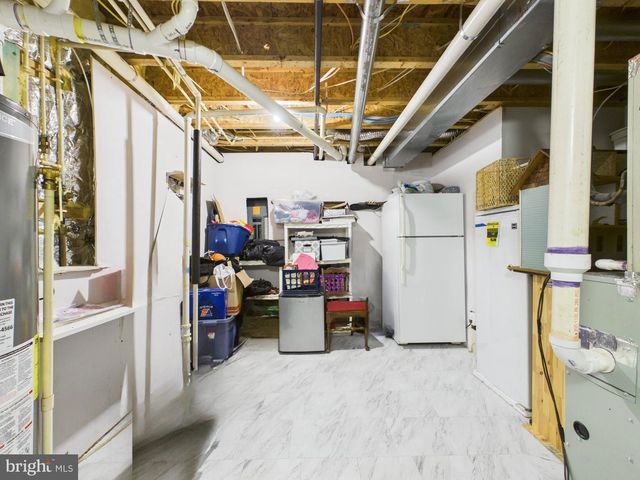 13507 JEB STUART SQ, Centreville, VA 20120