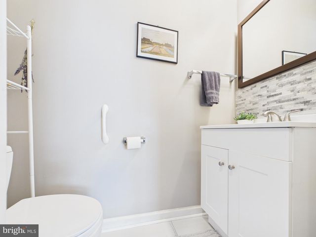 13507 JEB STUART SQ, Centreville, VA 20120