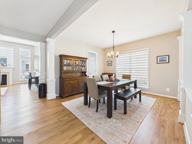 13507 JEB STUART SQ, Centreville, VA 20120