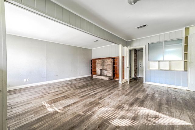 7203 Gore Drive, Houston, TX 77016