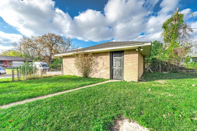 7203 Gore Drive, Houston, TX 77016