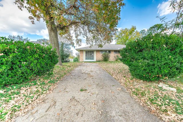 7203 Gore Drive, Houston, TX 77016