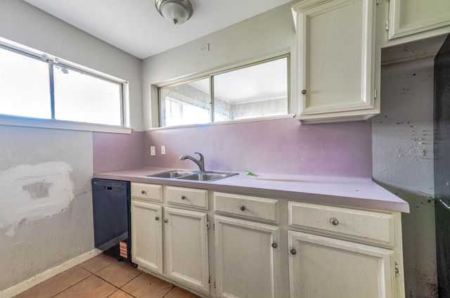 7203 Gore Drive, Houston, TX 77016