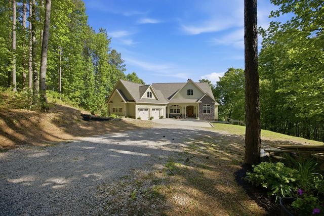 460 Cross Creek Drive, South Pittsburg, TN 37380
