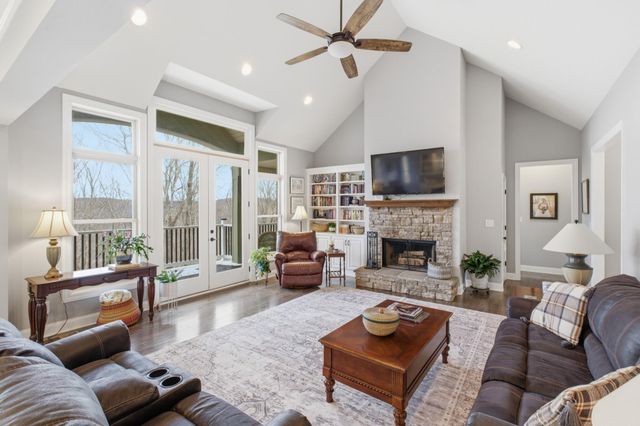 460 Cross Creek Drive, South Pittsburg, TN 37380