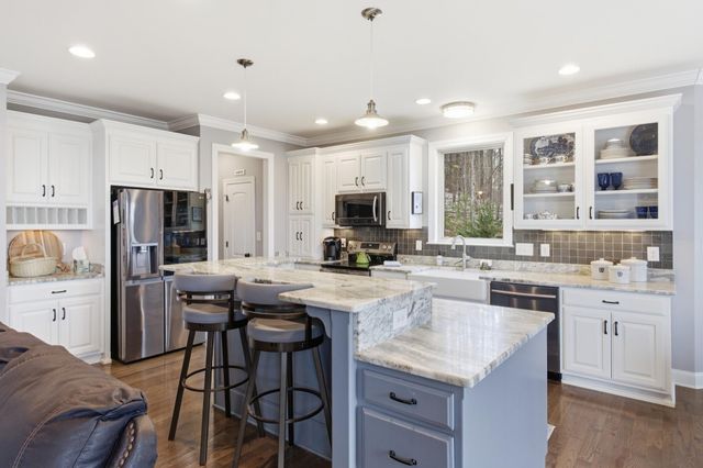 460 Cross Creek Drive, South Pittsburg, TN 37380