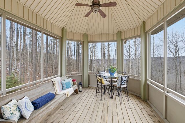 460 Cross Creek Drive, South Pittsburg, TN 37380