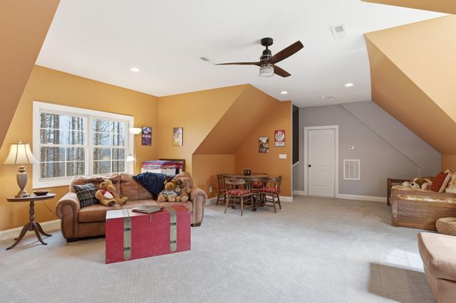 460 Cross Creek Drive, South Pittsburg, TN 37380