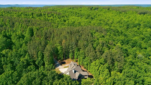 460 Cross Creek Drive, South Pittsburg, TN 37380