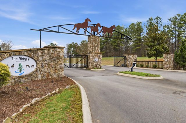 460 Cross Creek Drive, South Pittsburg, TN 37380