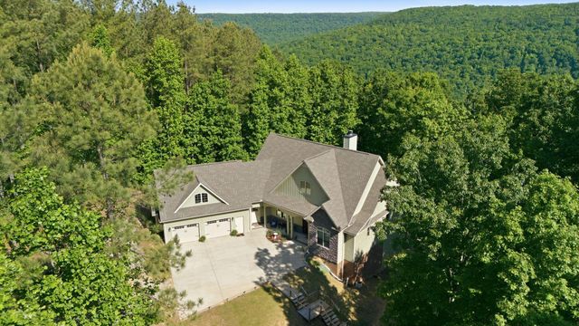 460 Cross Creek Drive, South Pittsburg, TN 37380