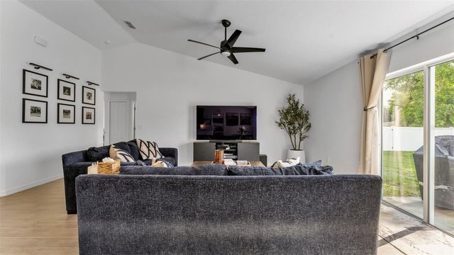 206 SAMANTHA AVENUE, Auburndale, FL 33823