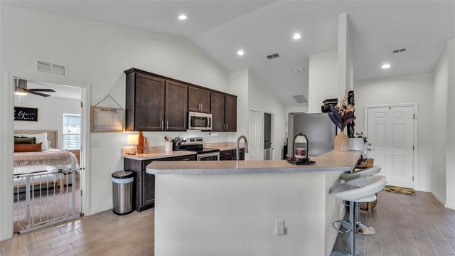 206 SAMANTHA AVENUE, Auburndale, FL 33823