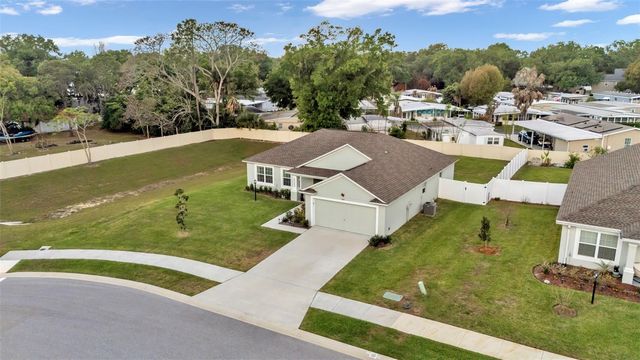 206 SAMANTHA AVENUE, Auburndale, FL 33823