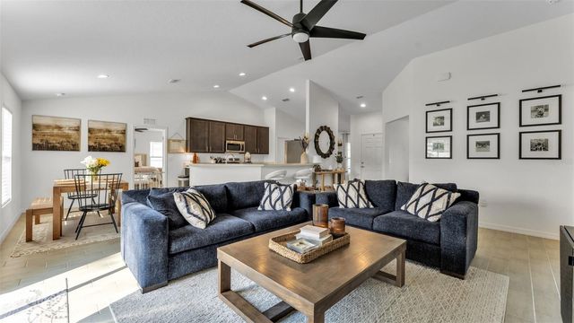 206 SAMANTHA AVENUE, Auburndale, FL 33823