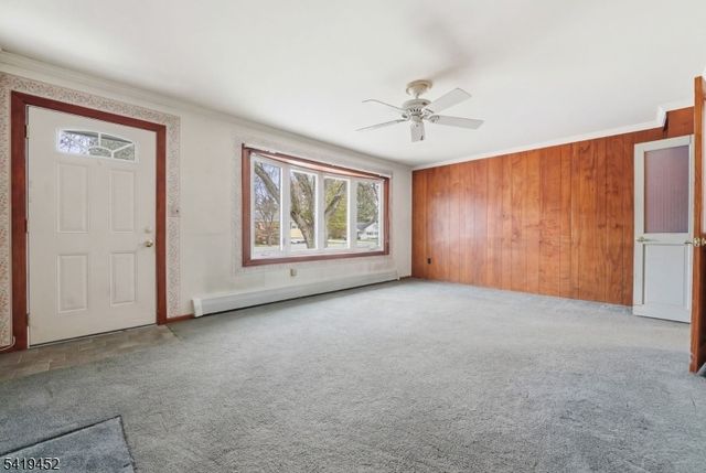 808 Charles Rd, Lopatcong Twp., NJ 08865