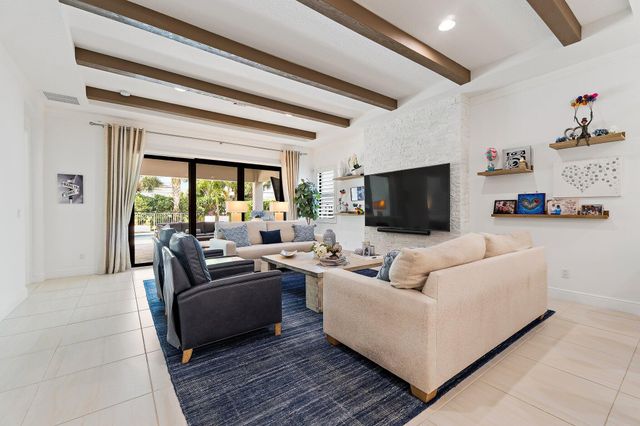 5611 Delacroix Terrace, Palm Beach Gardens, FL 33418