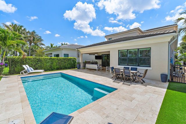 5611 Delacroix Terrace, Palm Beach Gardens, FL 33418