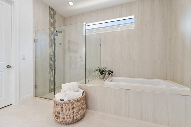 5611 Delacroix Terrace, Palm Beach Gardens, FL 33418