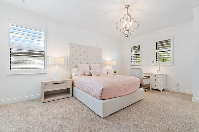 5611 Delacroix Terrace, Palm Beach Gardens, FL 33418