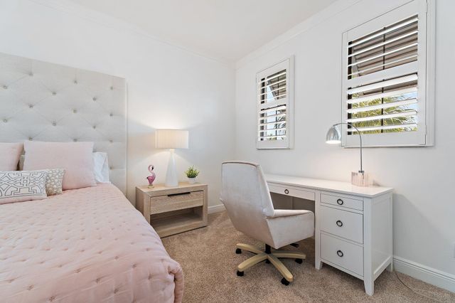 5611 Delacroix Terrace, Palm Beach Gardens, FL 33418