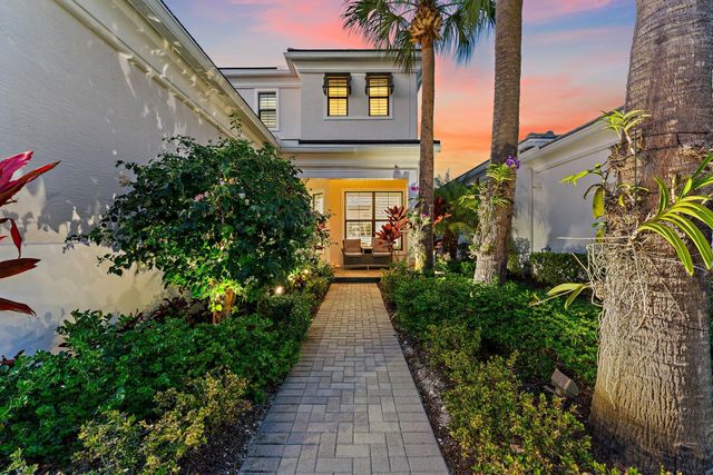 5611 Delacroix Terrace, Palm Beach Gardens, FL 33418