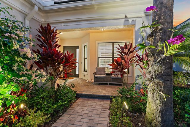 5611 Delacroix Terrace, Palm Beach Gardens, FL 33418