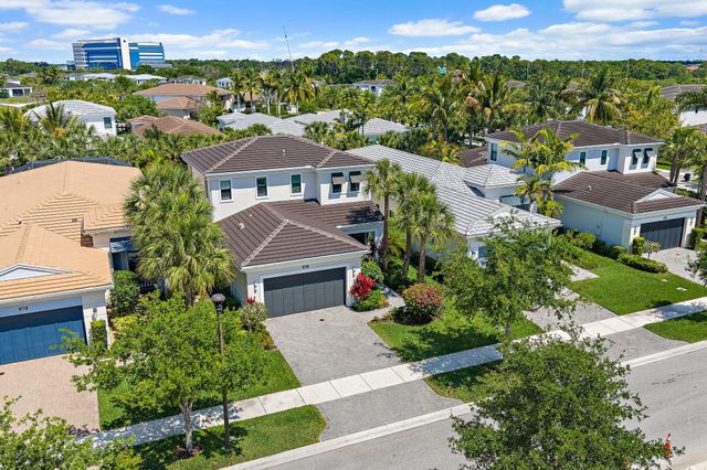 5611 Delacroix Terrace, Palm Beach Gardens, FL 33418