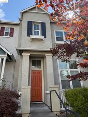 1150 Summer Ln, Richmond, CA 94806