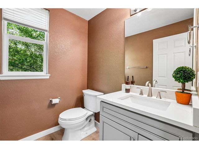 22668 E Lake Pl, Centennial, CO 80015