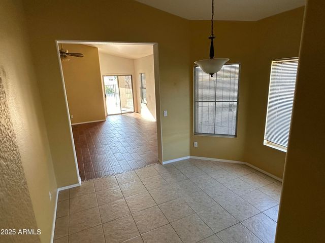 25412 N 40TH Lane, Phoenix, AZ 85083