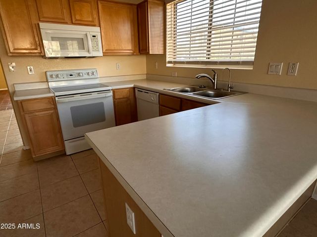 25412 N 40TH Lane, Phoenix, AZ 85083