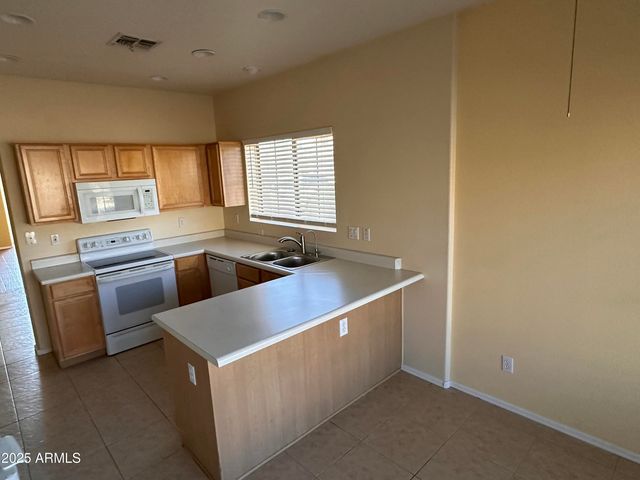 25412 N 40TH Lane, Phoenix, AZ 85083