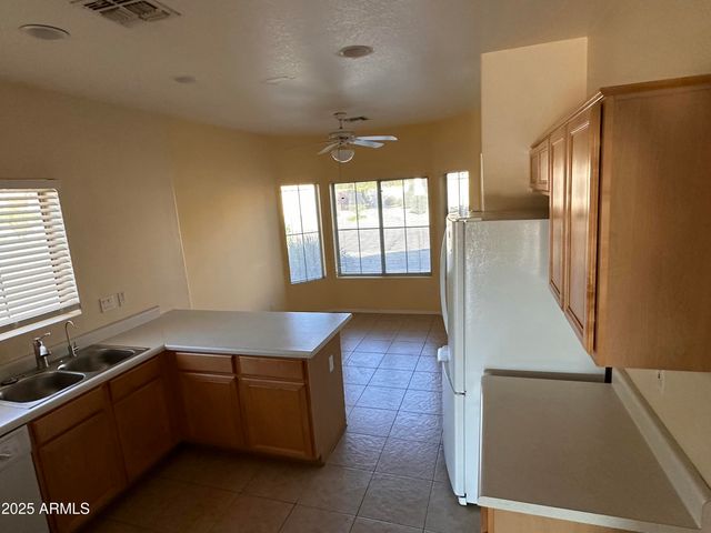 25412 N 40TH Lane, Phoenix, AZ 85083
