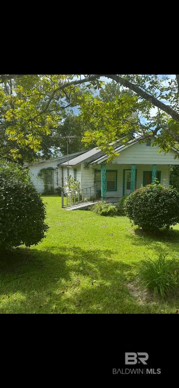 9100 Bryants Landing Road, Stockton, AL 36579