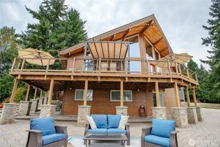 9070 Ocean Beach Highway, Longview, WA 98632