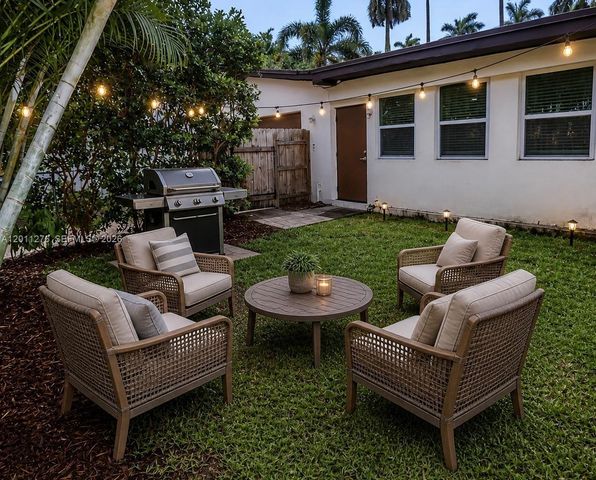 1333 Tyler St, Hollywood, FL 33019