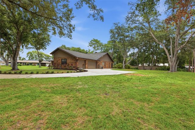 10616 FOREST RUN DRIVE, Bradenton, FL 34211