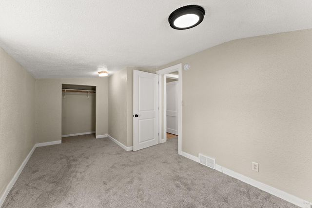 244 Dale Street E, South Saint Paul, MN 55075