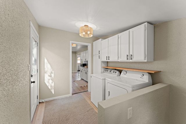 244 Dale Street E, South Saint Paul, MN 55075