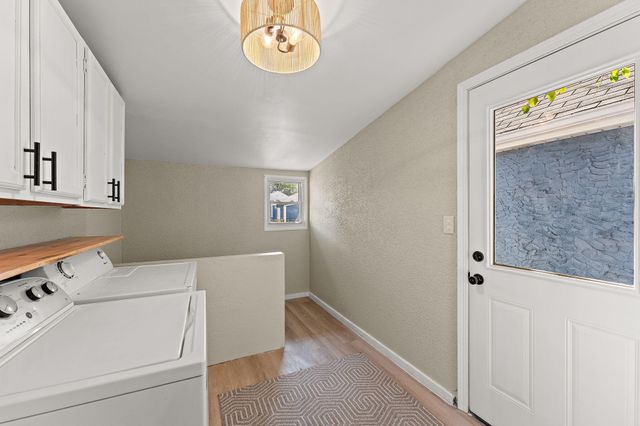 244 Dale Street E, South Saint Paul, MN 55075