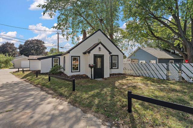 244 Dale Street E, South Saint Paul, MN 55075