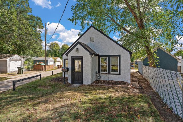 244 Dale Street E, South Saint Paul, MN 55075