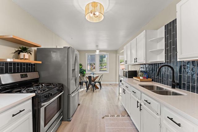 244 Dale Street E, South Saint Paul, MN 55075