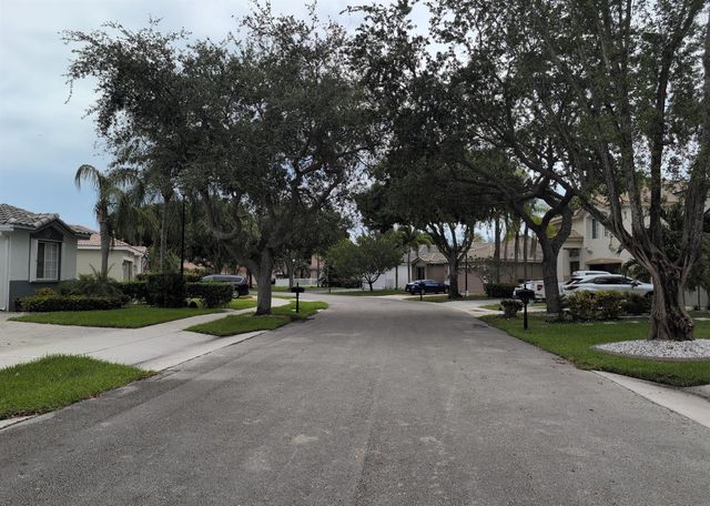 5336 Flamingo Place, Coconut Creek, FL 33073